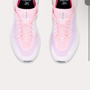 Arc'teryx Women's Pink and White Sneakers